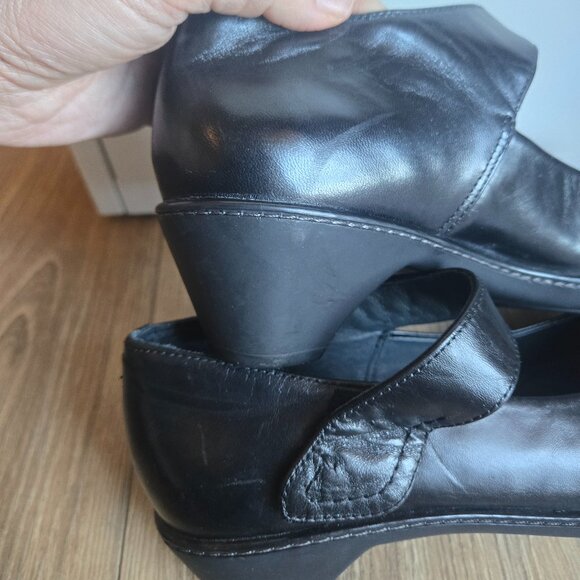 Dansko Bess Mary Jane Shoes - Picture 8 of 11